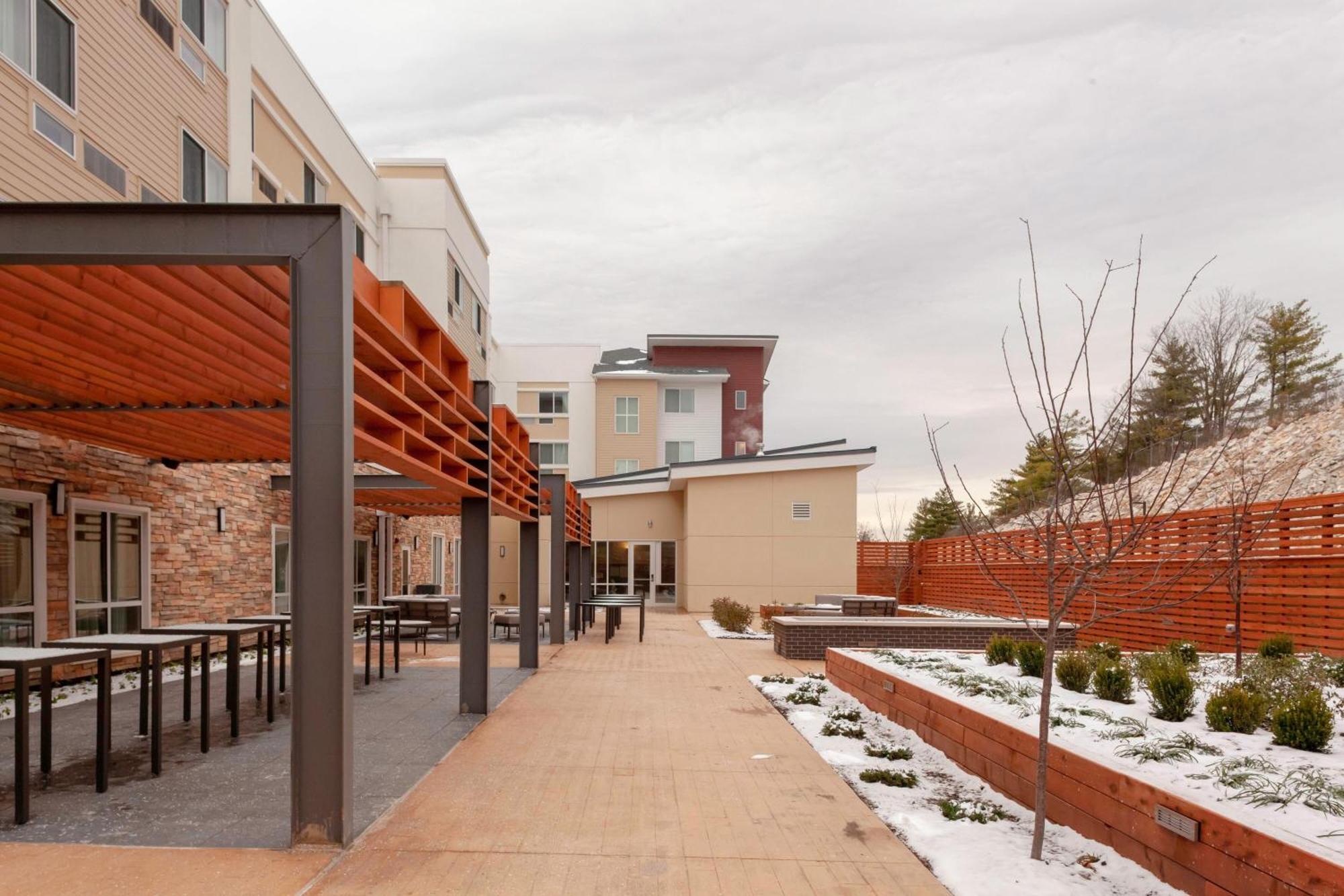 Hotel Courtyard By Marriott St. Louis West County à Town and Country Extérieur photo